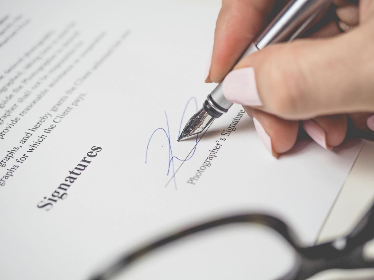 ¿Puedo negarme a firmar una baja voluntaria?